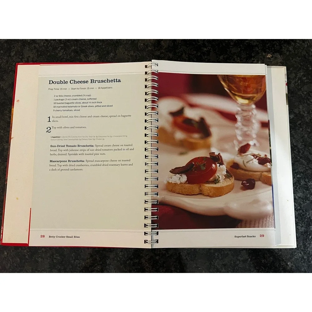 Betty Crocker Small Bites Cookbook 100 Recipes Spiral‎ Bound 2008